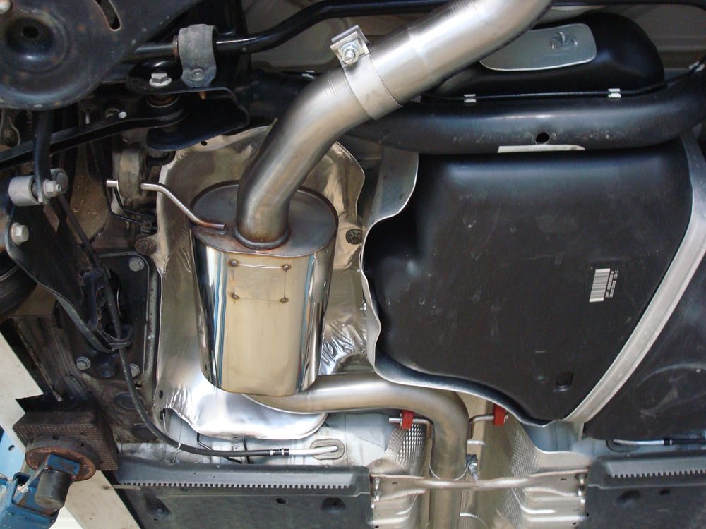 VW Golf VI GTI Mittelschalldämpfer